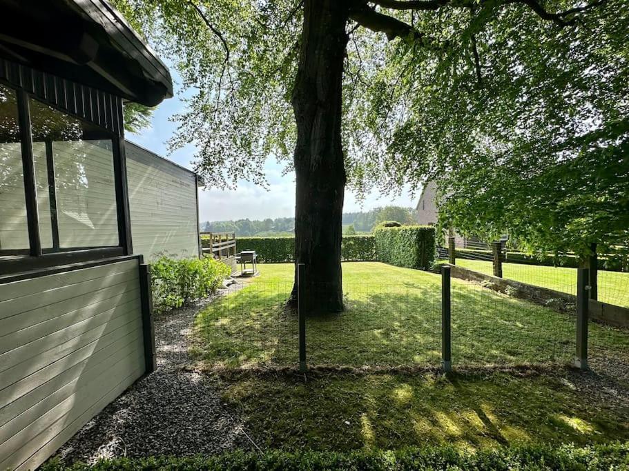 Le Chalet Du Lac Villa Robertville Eksteriør bilde